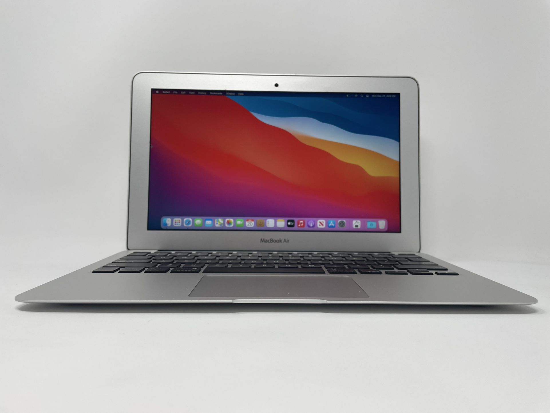 2014 11” Apple MacBook Air In Excellent Condition !