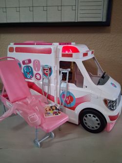 Barbie ambulance with sounds lights up Nice !!