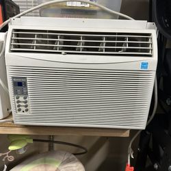 Window AC Unit