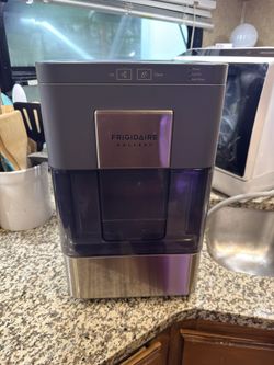 Frigidaire Gallery Nugget Icemaker