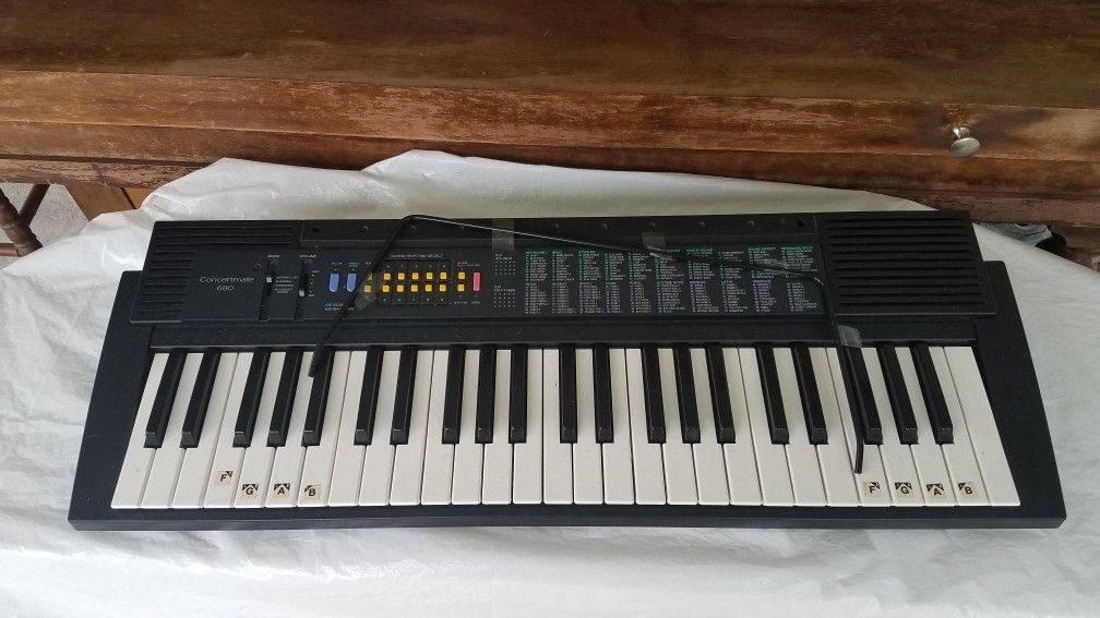 Casio concertmate 680 keyboard