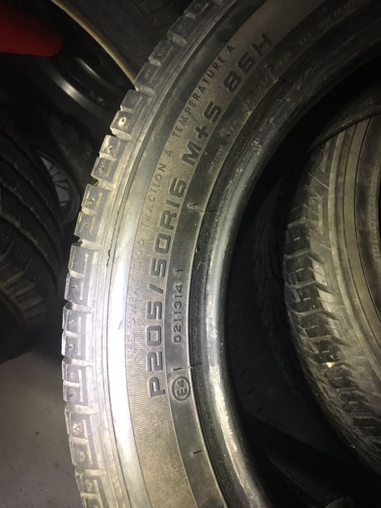 205/50R16 Almost New Tires 205/50/16