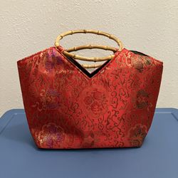 China handbag with wooden handle