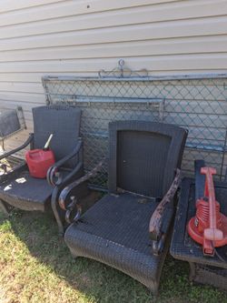 Chaining Fence Gates 