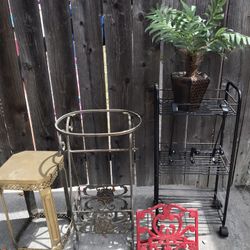 Garden Stands Used Good condition  Price Vary Obo See Below For Price 