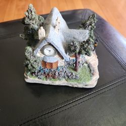 Thomas Kinkade Cedar Nook Cottage 