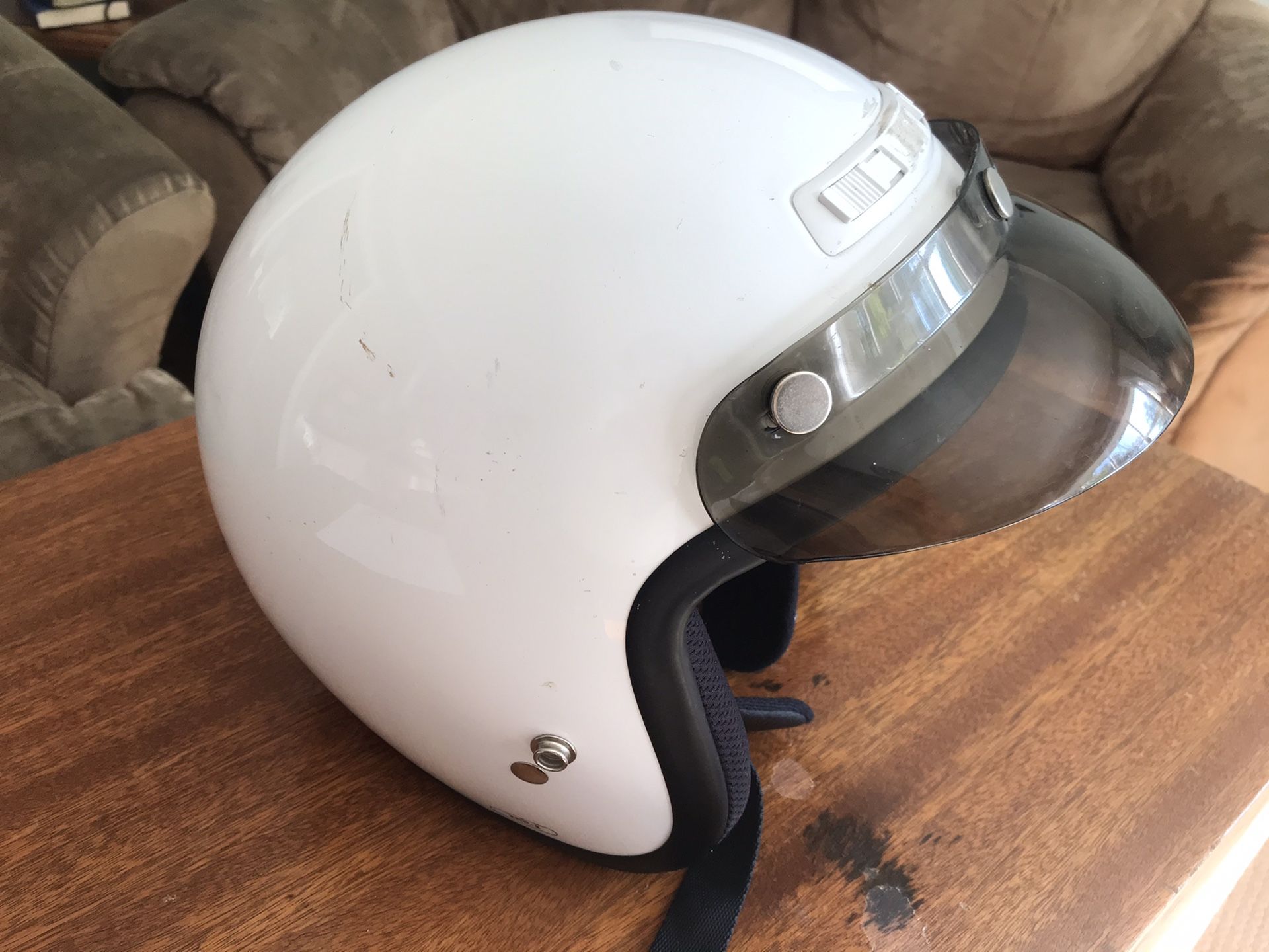 Motorcycle helmet