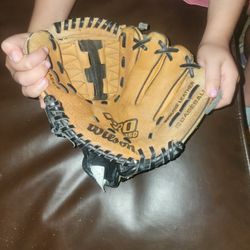 Wilson Small Leather Baseball Glo E