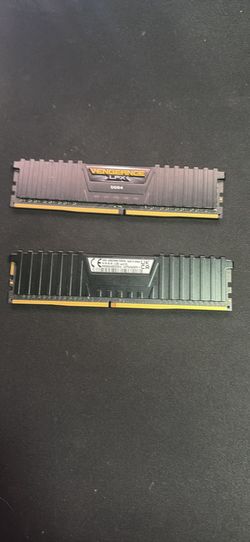 Corsair Vengeance LPX DDR4 RAM (2 sticks)