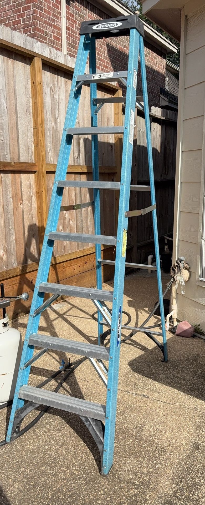 Werner Fiberglass Ladder - Model FS108