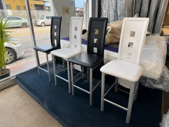 Set de 4 Sillas Counter /  4 Counter Stools Sets