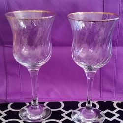 Set Of Two Vintage Gold Rim Clear Swirl Stemmed Wine Glasses