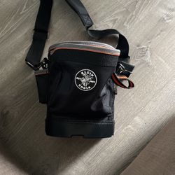 Klein Tools-14 Tool Bag with Shoulder Strap Has 14 Pockets
