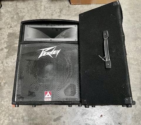 Peavey TLS-2 12" 500w Passive Speakers  One pair (2 speakers)