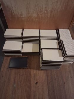 Ceramic base tile