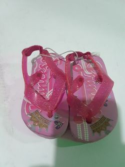 Toys R Us (Princess Sandles) (size 2-3) $8.00 cash only (serious buyers)