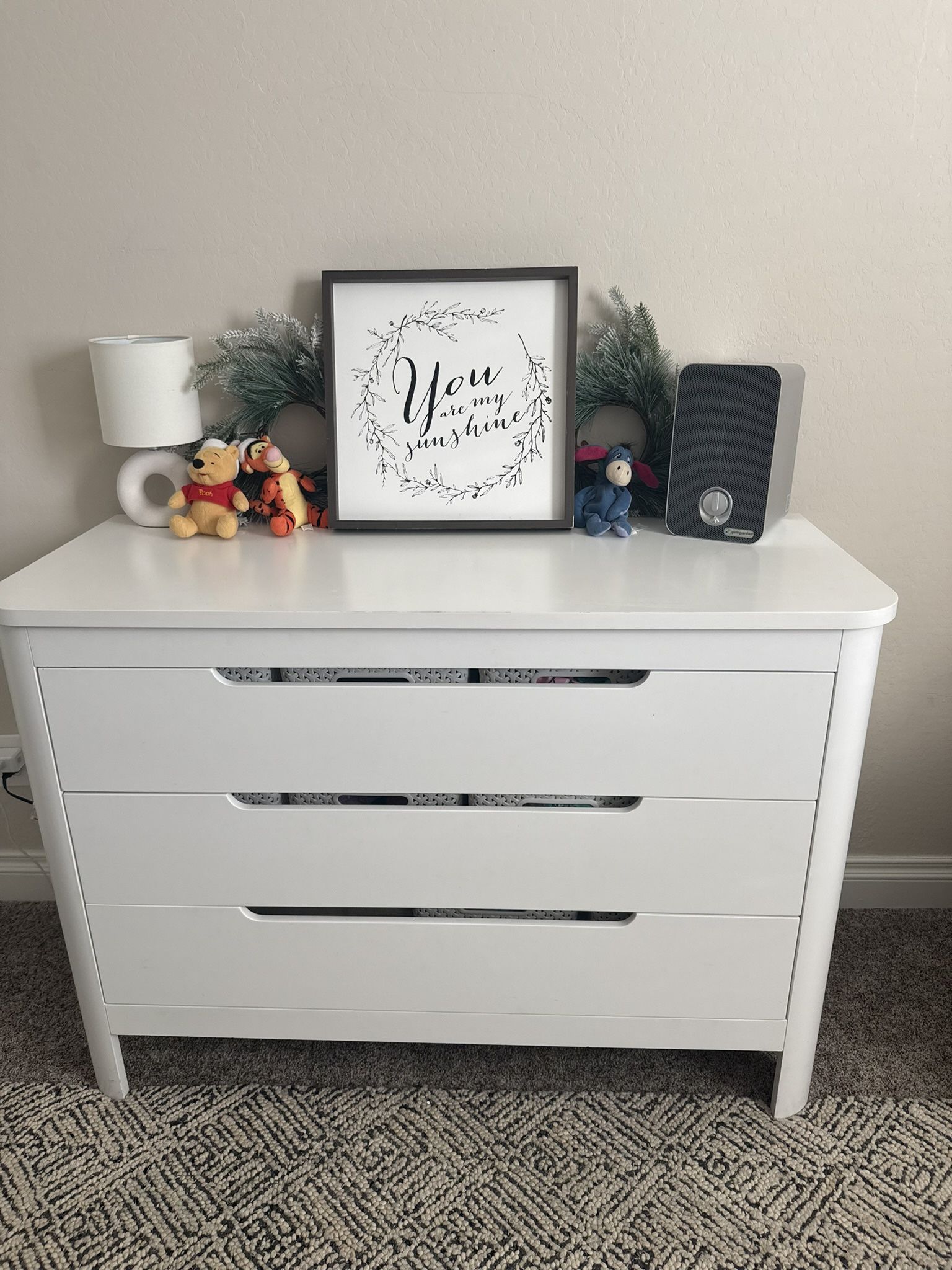 Modern White 3-Drawer Dresser – Excellent Condition!