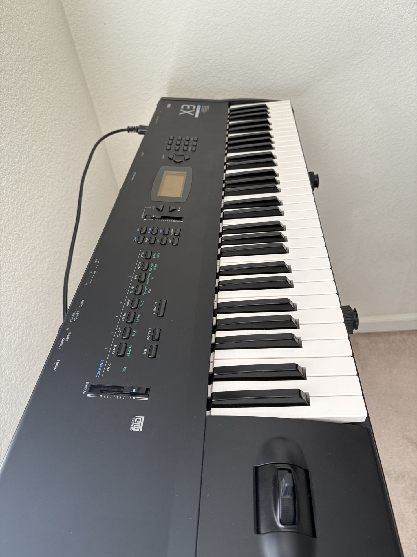 Korg X3 con Ediciones Gruperas