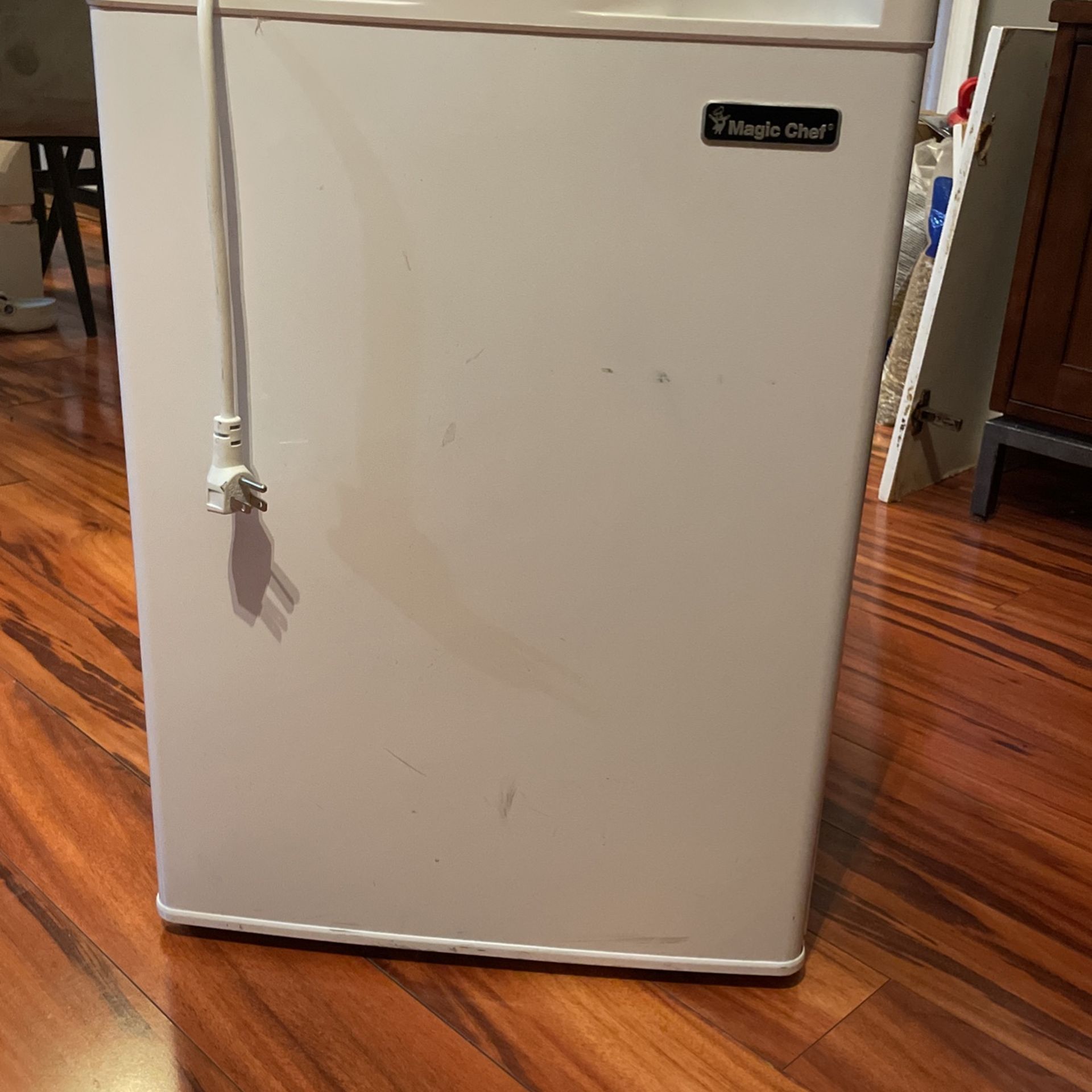 Magic Chef Mini fridge