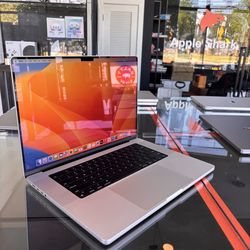 Apple 16” 2021 MacBook Pro M1 Pro Chip 16GB Ram 512SSD! 90 day warranty! We offer financing!