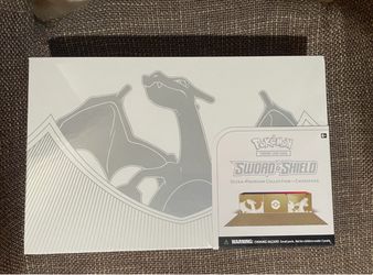 Pokemon Charizard Ultra Premium Collection UPC