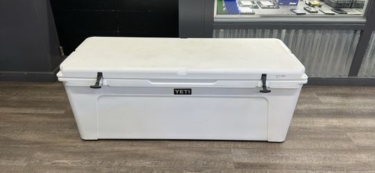 Yeti Tundra 250 cooler