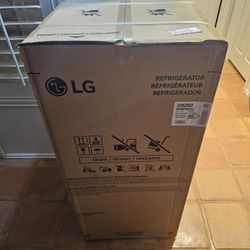 LG LRONC0605V 6 Cu. ft. Single Door Top-Freezer Refrigerator