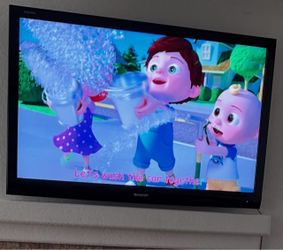 Sharp Aquos 60 inch tv free!!!!!
