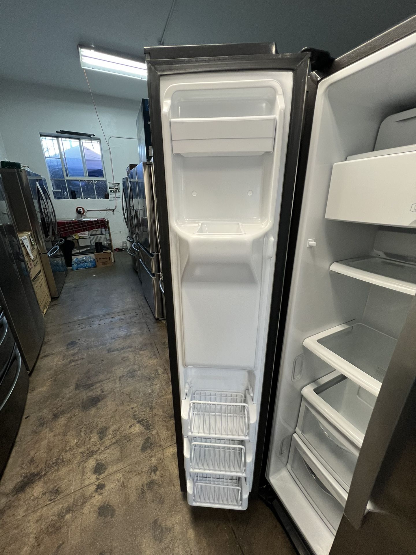 Refrigerator