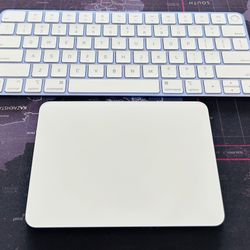 Apple Magic TrackPad 2 And Magic Keyboard With Touch ID -Like New Fully Functional