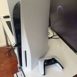 PS5 Disc Edition – Good Condition – Includes Controller + All Cables