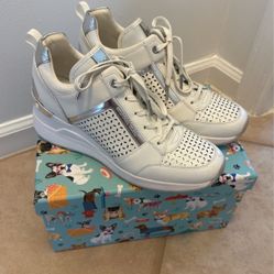 Michael Kors Wedged Sneakers 