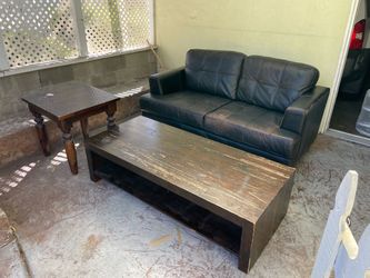 Black Leather Loveseat Sofa/coffee table/side table
