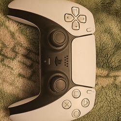 PS5 Controller White