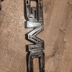 GMC Emblem 