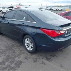 2013 Hyundai Sonata GLS  Parts
