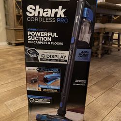 Shark Cordless Pro With IQ Display. New 