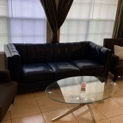 Pristine 👌🏽 Genuine Leather Couch