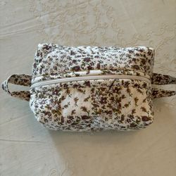 Boxy Pouch - New - Beige/Flowers- Fully Lined - Zipper Closure
