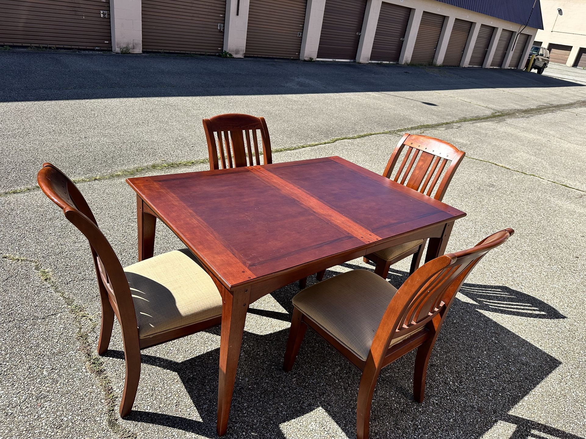 Table + Chairs - Can Deliver