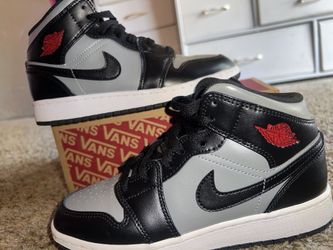 AIR JORDAN 1 MID SE