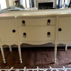 White buffet