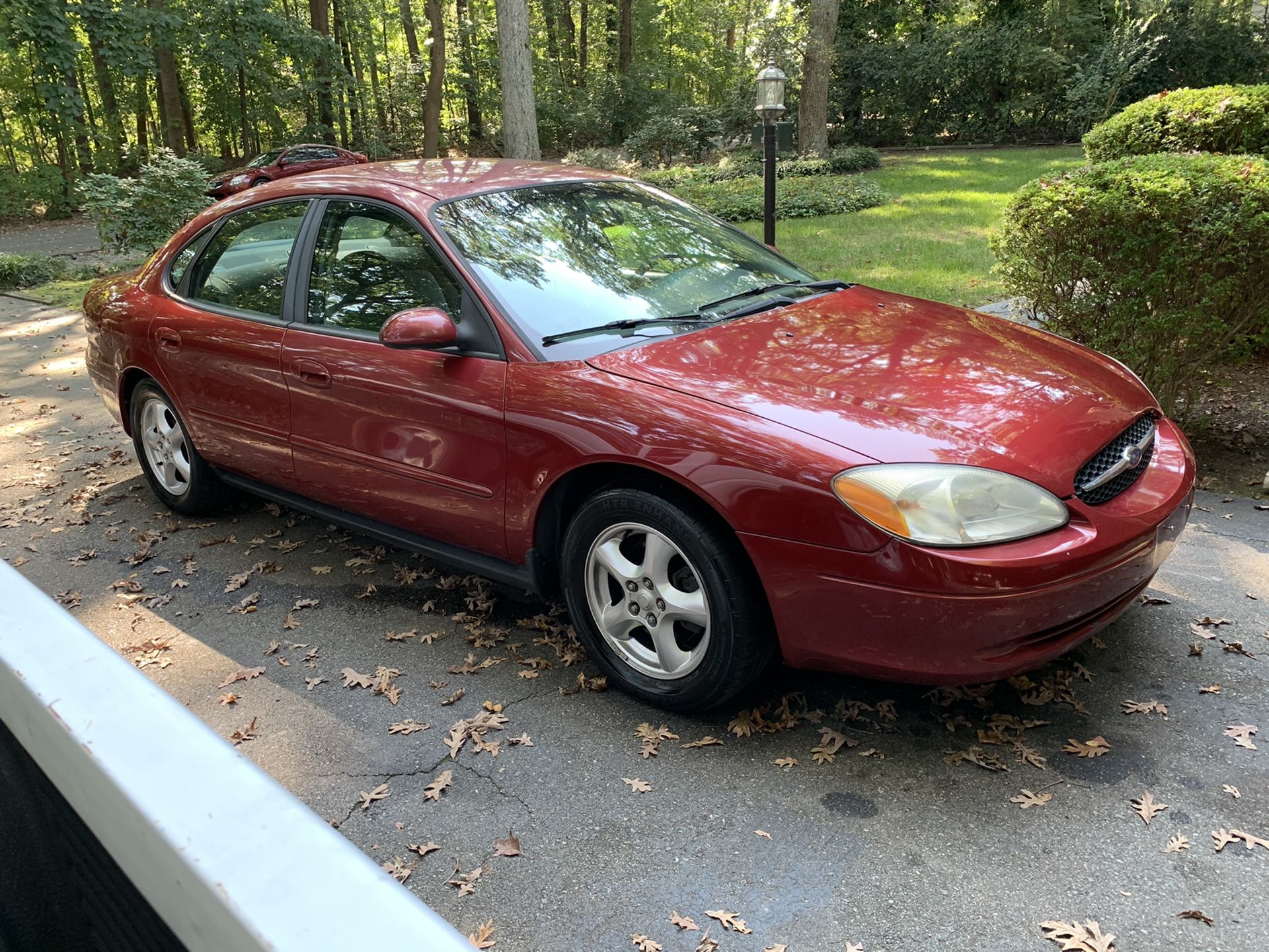 2003 Ford Taurus