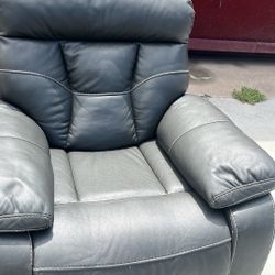 Sofa With Matching Recliner 