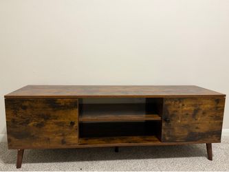 Rustic TV Stand – Excellent Condition