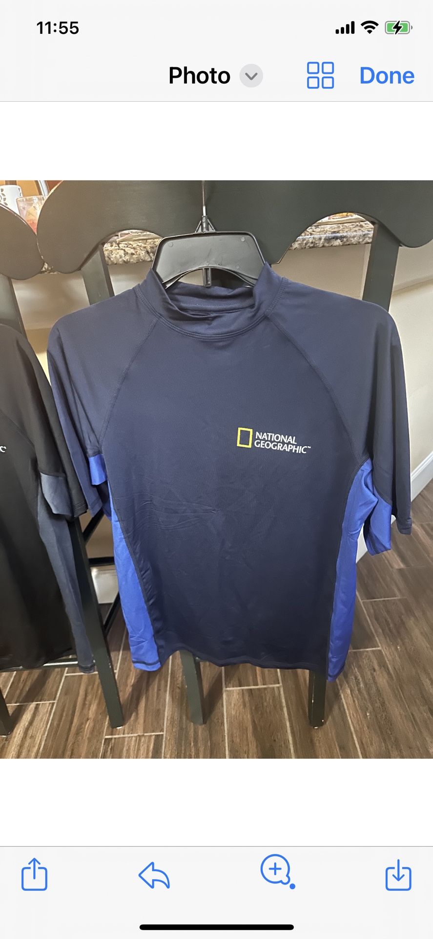 National Geographic Shirt New Size Small