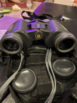 BUSHNELL 7x35 WA 499ft Binoculars Model No13-7735 Reach with Case