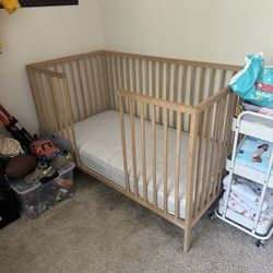 crib with a Mattress 