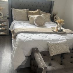Queen Velvet Bed Set