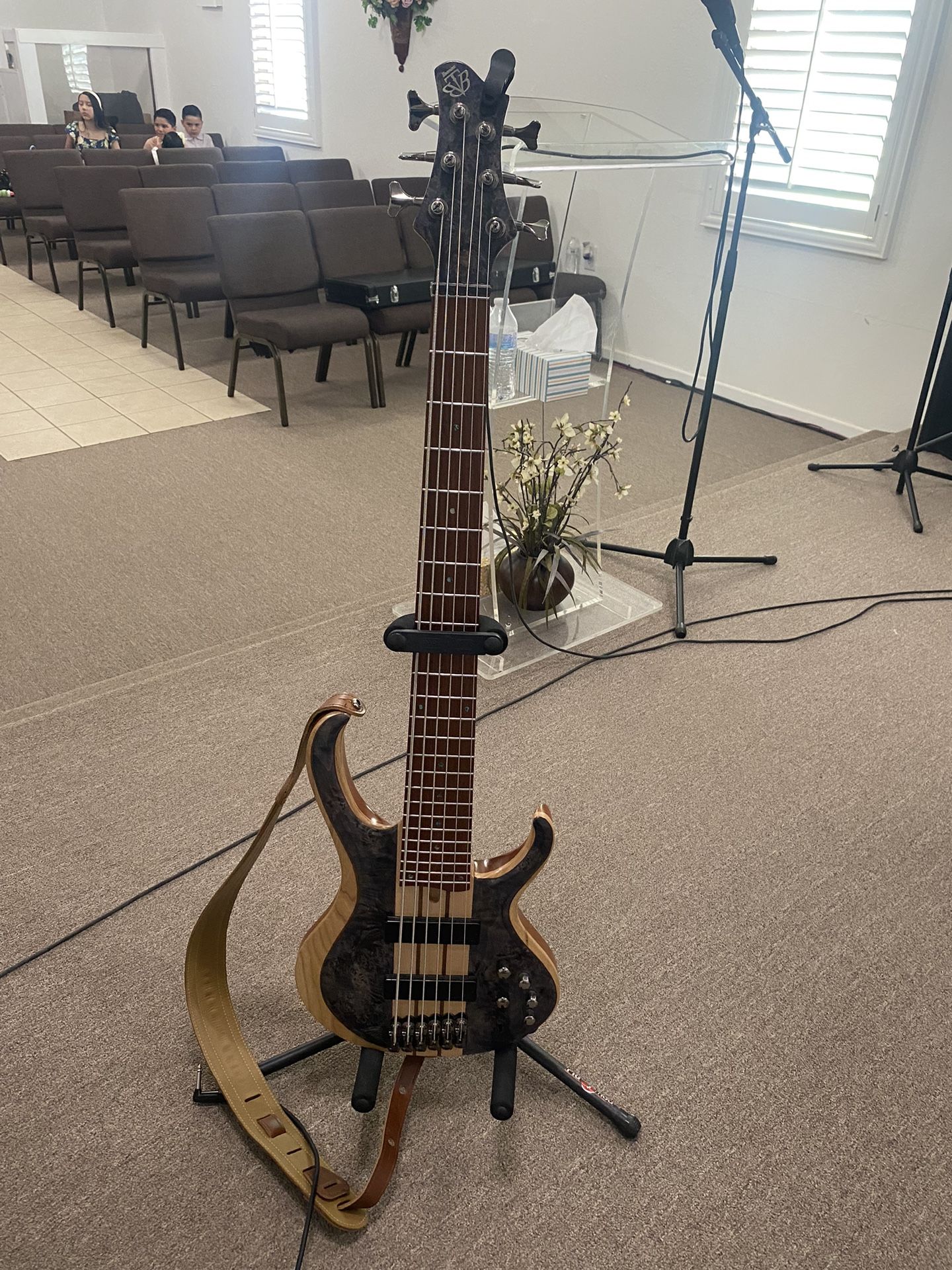 Ibanez BTB 6 String Bass